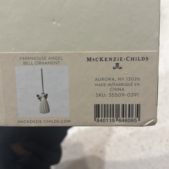 Farmhouse Angel bell ornament - Picture 4 of 4